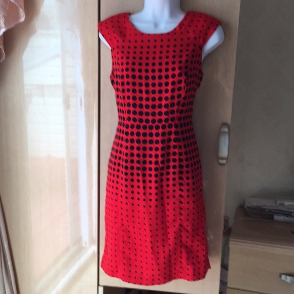 Dress - Picture 2 of 6